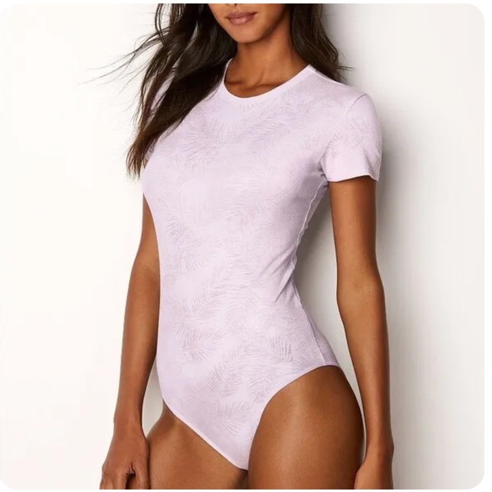 Victoria’s Secret Lilac Palm Print Bodysuit Size Medium NWT